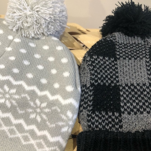 New Children’s Hat Set - Picture 2 of 3